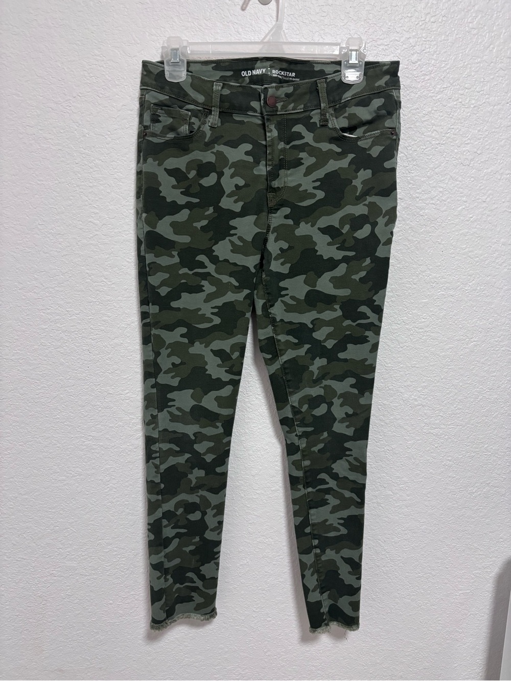 Old Navy Olive Green Camo Skinny Jeans - Women's